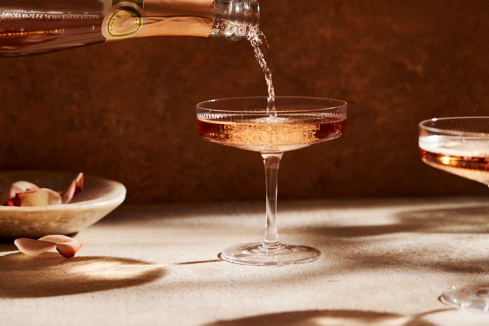 Hannah_Caldwell-Beverage_Photographer_Pink_Champage